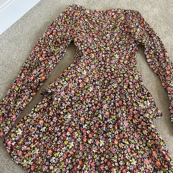 Dress - Picture 3 of 4